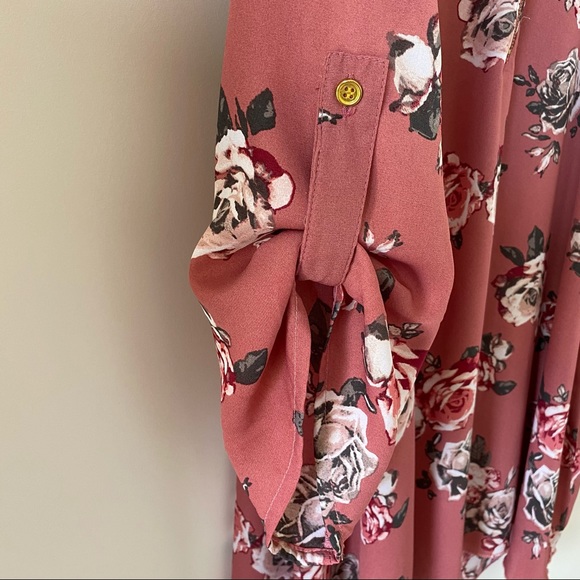 Plus size Floral Tunic - Picture 2 of 6